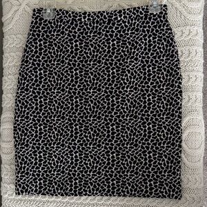 Club Monaco Knit Animal Print Pencil Skirt Size 2
